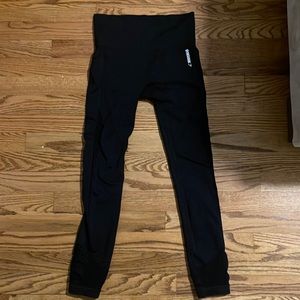 GymShark Energy+ Seamless Leggings. Size Small.
